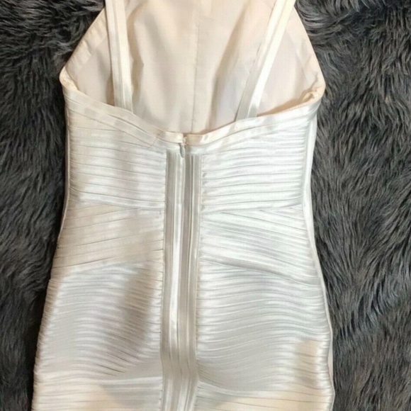 🌺BCBGMAXAZIA SLIMMING BANDAGE DRESS - Picture 2 of 14